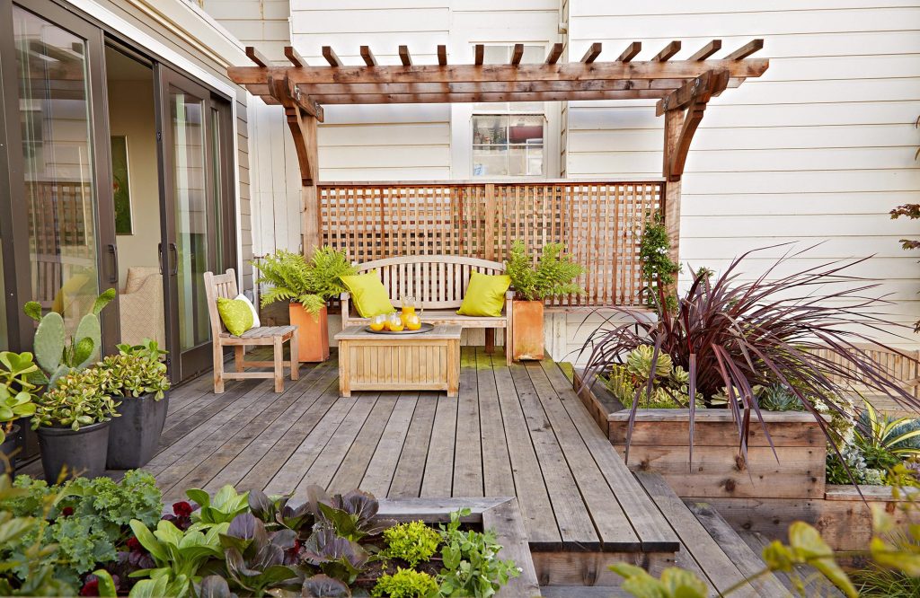 Ten Backyard Landscape Designs That Are Compact